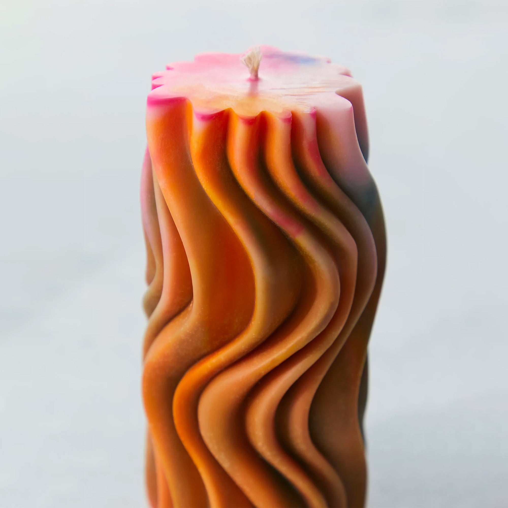 WAVY PILLAR CANDLE