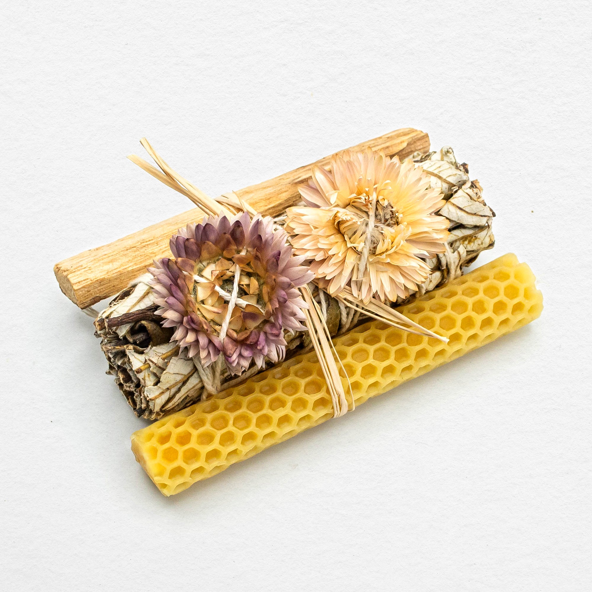 YERBA SANTA, PALO SANTO + BEESWAX CANDLE